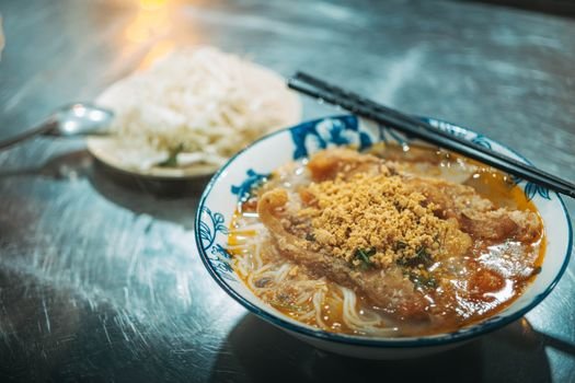 Mi Quang Ba Mua